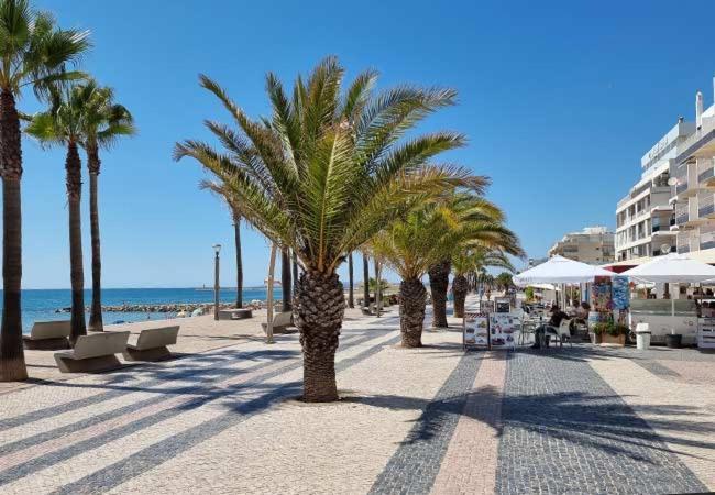 Princess Retreat Beautiful Modern Aprt 2 Min Walk From Quarteira Beach Kültér fotó